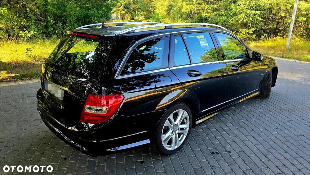 Mercedes-Benz Klasa C 250 CDI 4Matic 7G-TRONIC Avantgarde Edition - 3