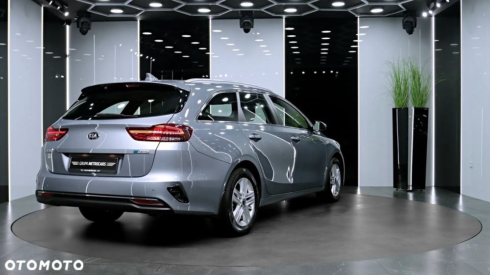 Kia Ceed 1.6 CRDi SCR M - 8