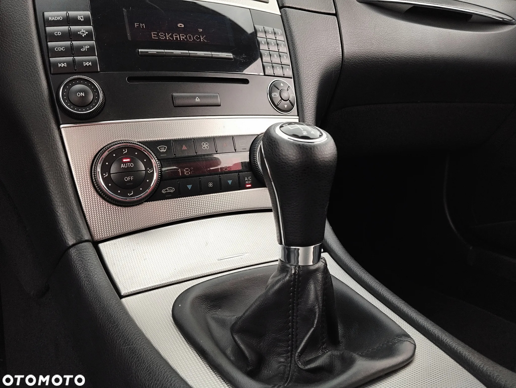 Mercedes-Benz CLK Coupe 200 Kompressor Avantgarde - 27