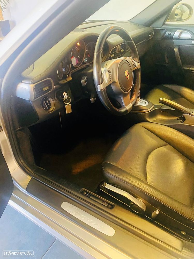Porsche 911 Série F - 32