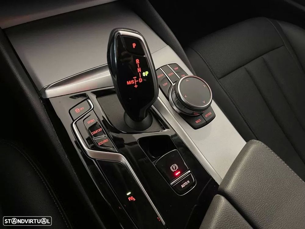 BMW 520 d Auto - 28