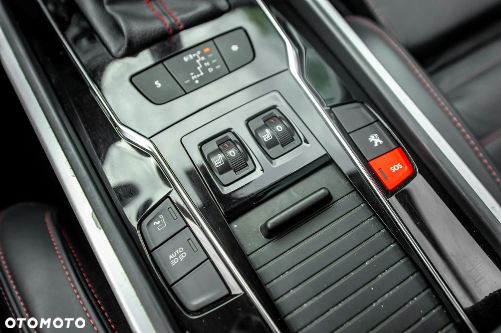 Peugeot 508 BlueHDi 180 EAT6 Stop&Start GT - 32