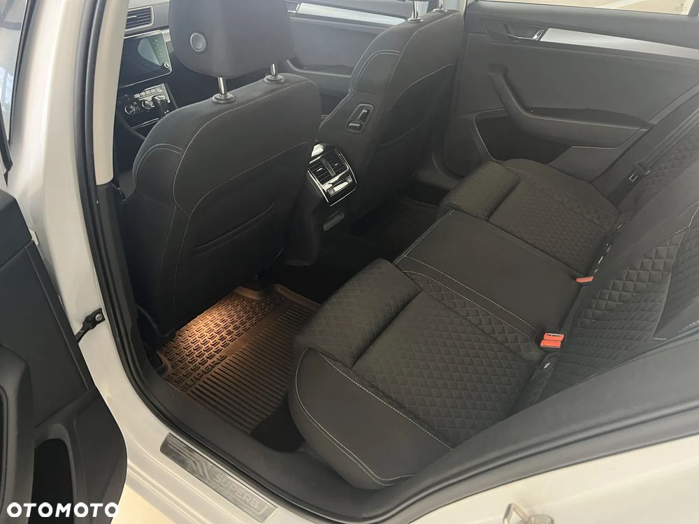 Skoda Superb 2.0 TDI Style DSG7 - 11