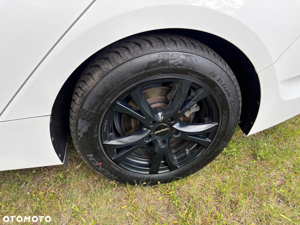 Hyundai i40 1.6 Comfort - 16