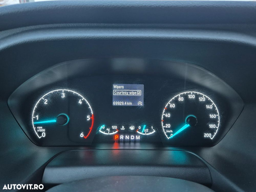 Ford Transit Custom Kombi 320 2.0 EcoBlue 130 CP L2H1 Trend Aut. - 19