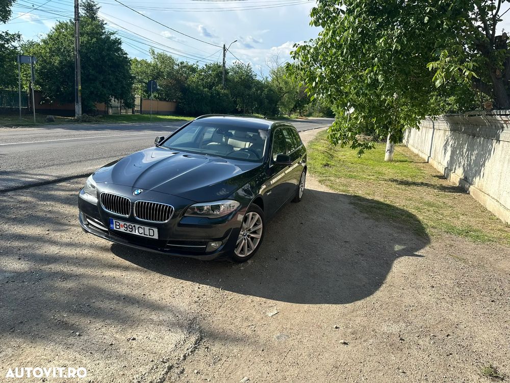 BMW Seria 5 525d xDrive Touring - 30