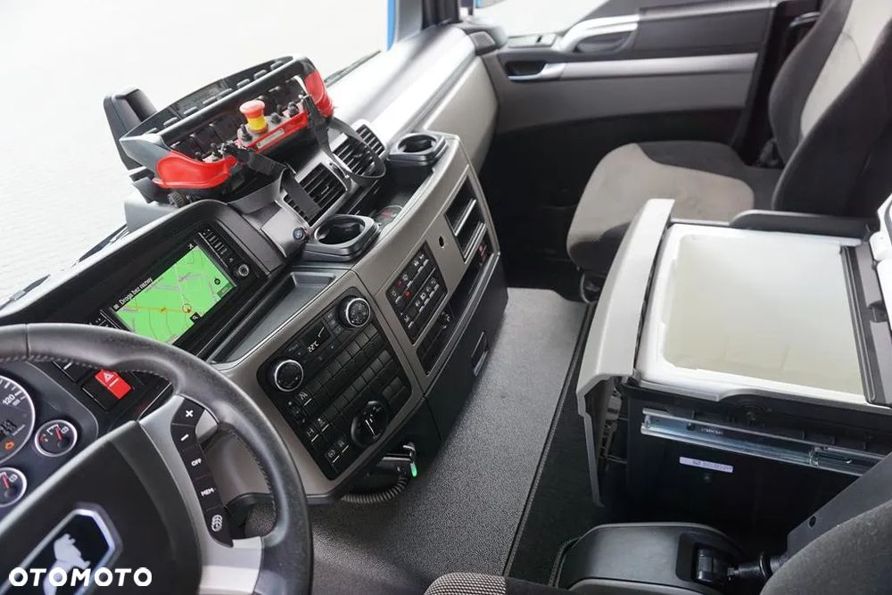 MAN TGM / 18.290  / SKRZYNIOWY + HDS + WINDA / PALFINGER PK 12002 / WYSIĘG 10 M - 9