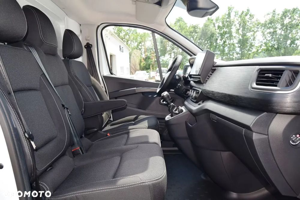 Renault Trafic - 10
