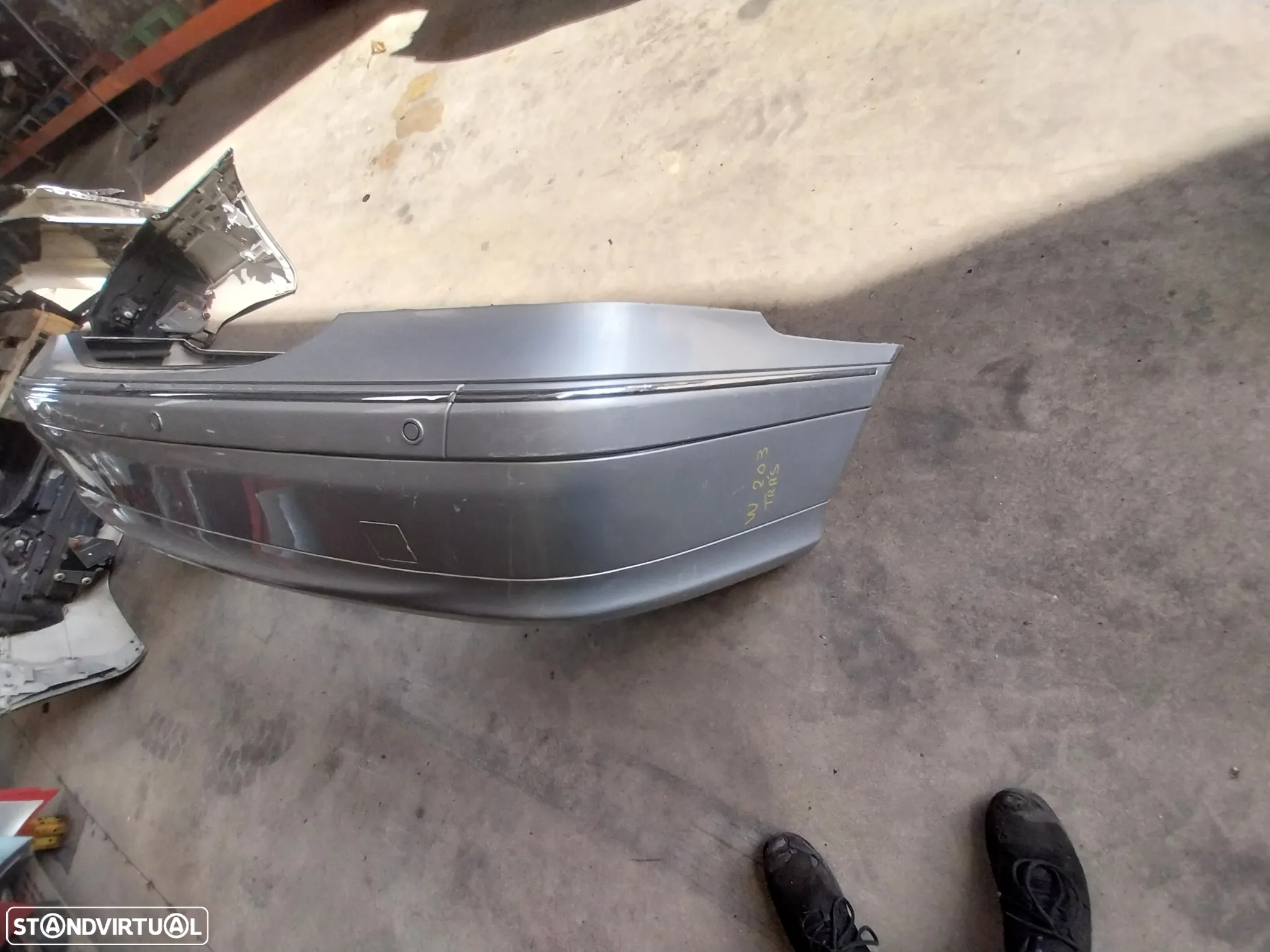 Para-choques tras Mercedes-Benz W203 com sensores 2002 - 2