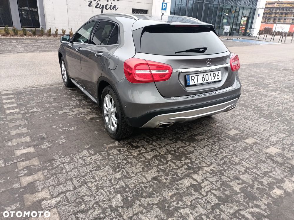Mercedes-Benz GLA 200 7G-DCT Activity Edition - 2