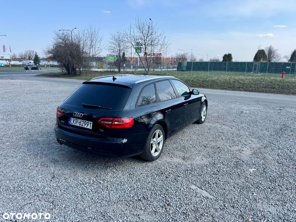 Audi A4 Avant 2.0 TDI DPF multitronic Attraction - 4