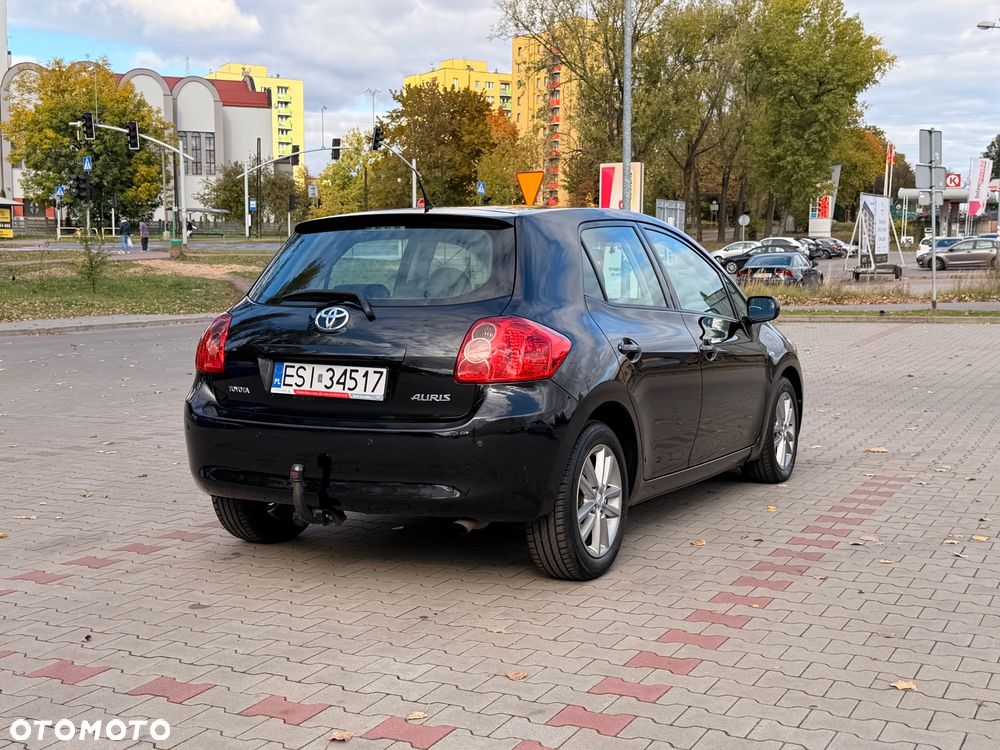 Toyota Auris - 25