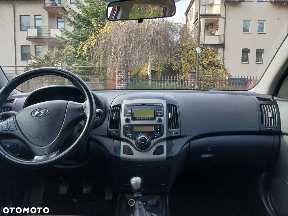 Hyundai i30 1.4 Classic + - 14