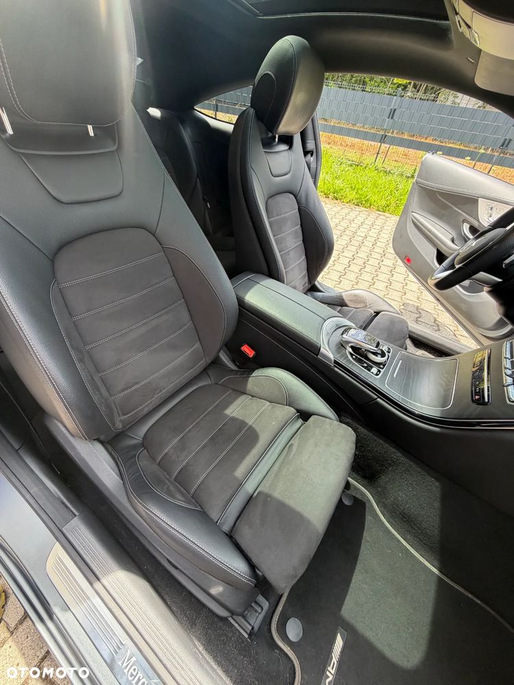 Mercedes-Benz Klasa C 300 4MATIC 9G-TRONIC - 11