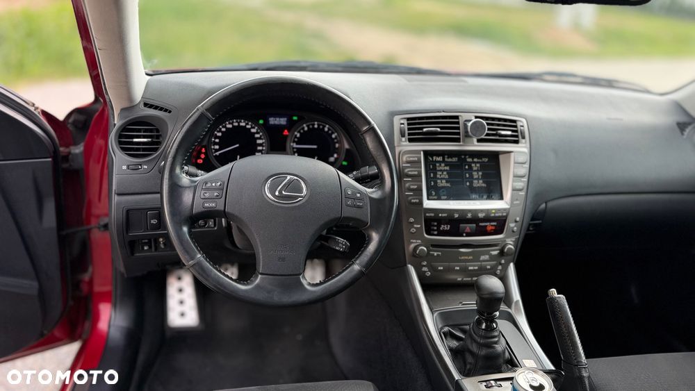 Lexus IS 250 Prestige - 8