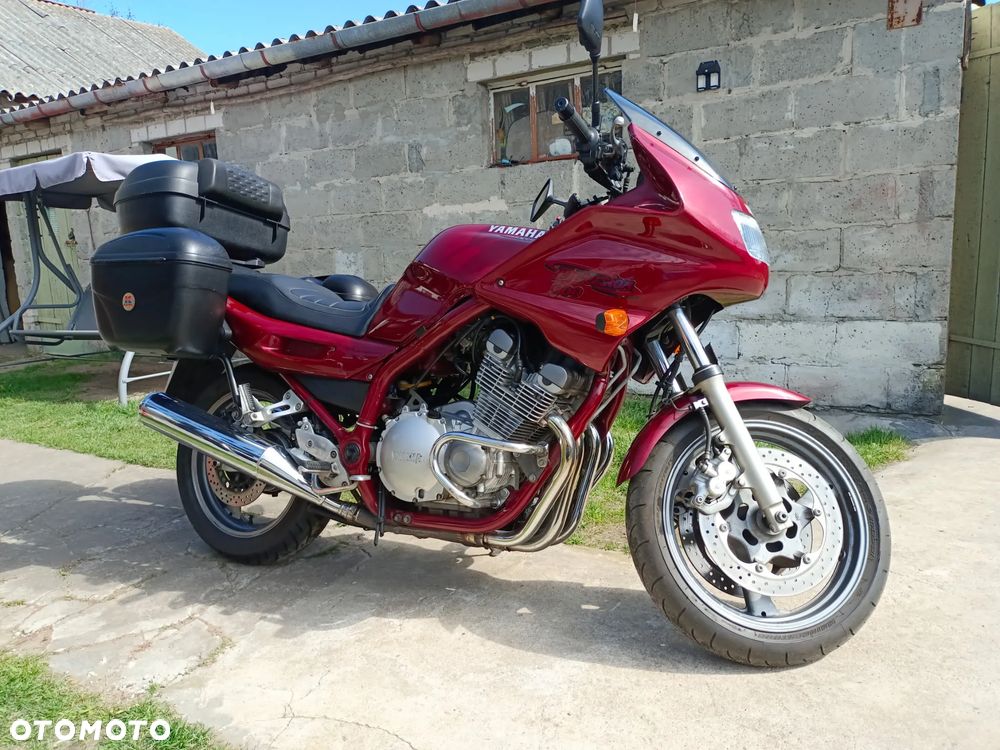 Yamaha XJ - 6