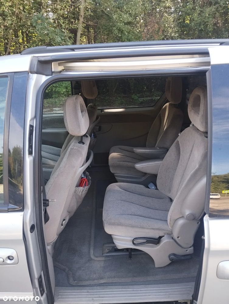 Chrysler Grand Voyager 3.3L LX AWD - 12