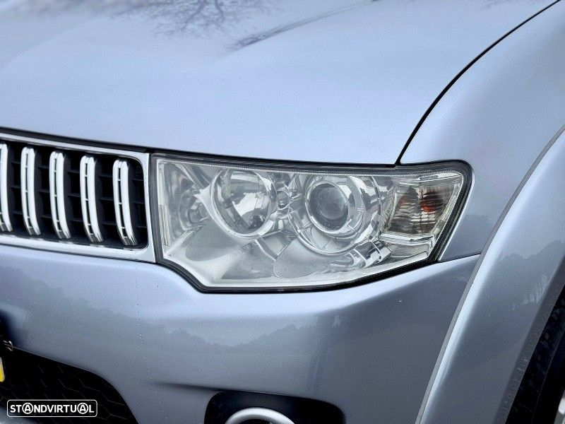 Mitsubishi L200 2.5 DI-D CD Invite AC 4WD - 40