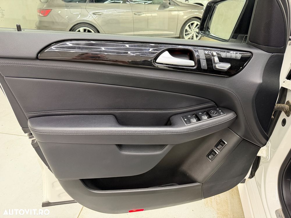 Mercedes-Benz GLE AMG 43 4Matic 9G-TRONIC AMG Line - 13