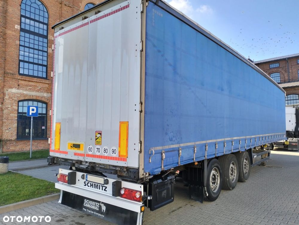 Schmitz Cargobull SKO 24 - 4