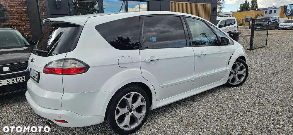 Ford S-Max - 16