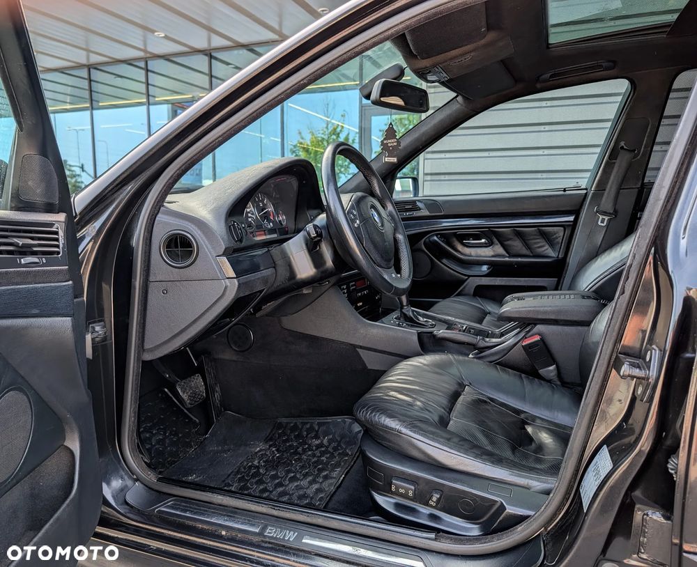 BMW Seria 5 - 14