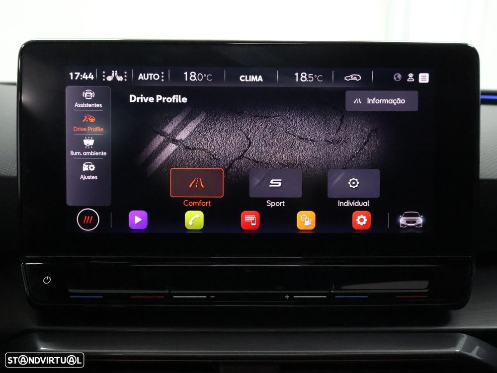 Cupra Leon 1.5 eTSI MID DSG - 24