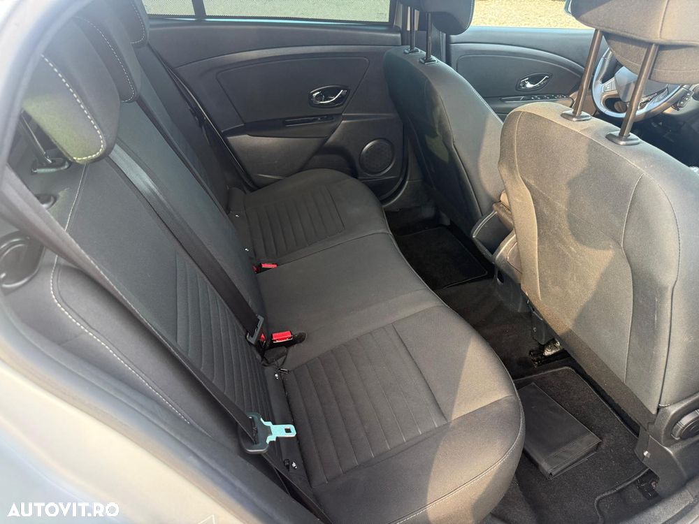Renault Megane dCi 110 FAP LIMITED - 9