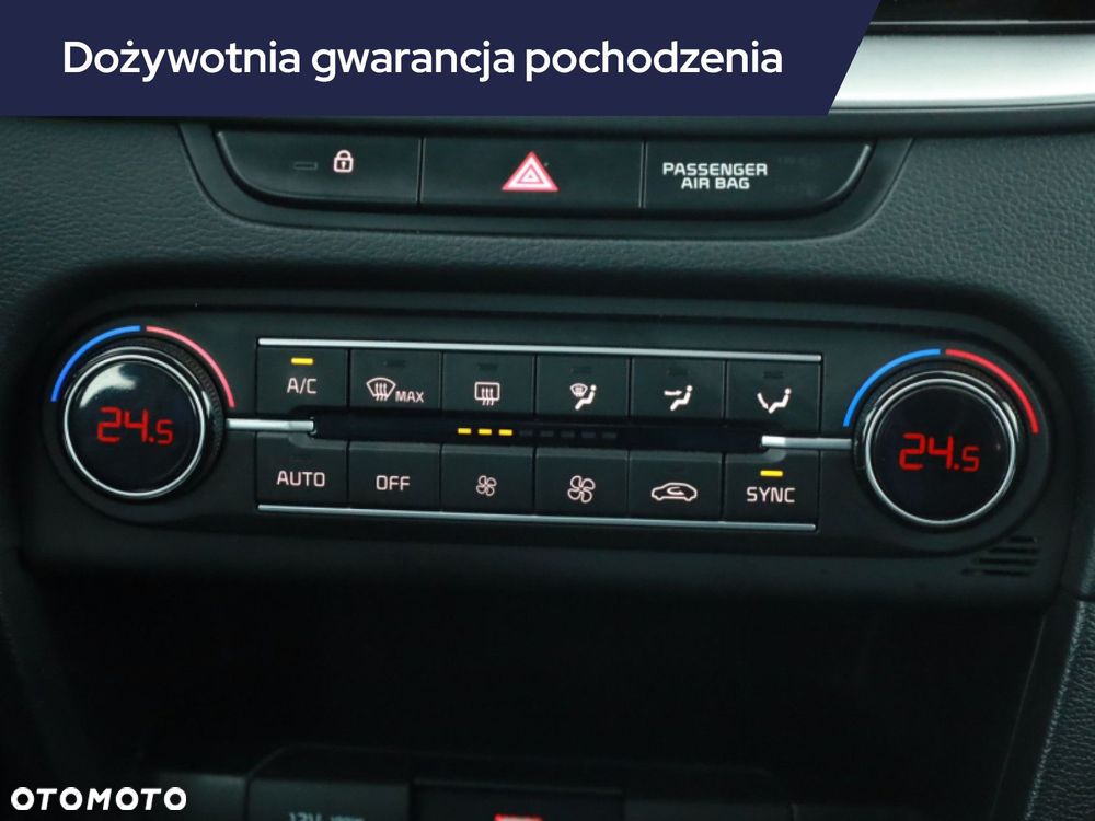 Kia Ceed - 13