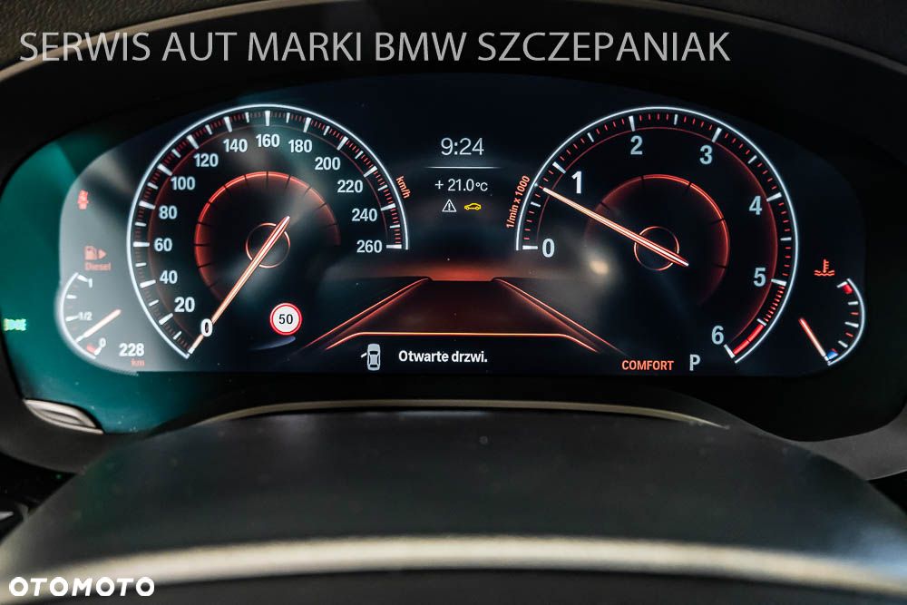 BMW Seria 5 530d xDrive M Sport sport - 12