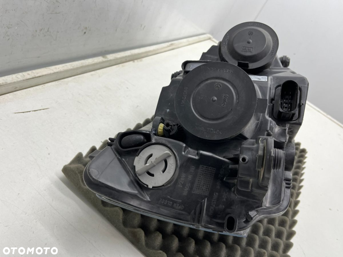 Lampa reflektor Skoda Fabia 3 III 14-18r. lewa przednia zwykła ORYGINAL Europa lewy przód 6v1941015c - 16