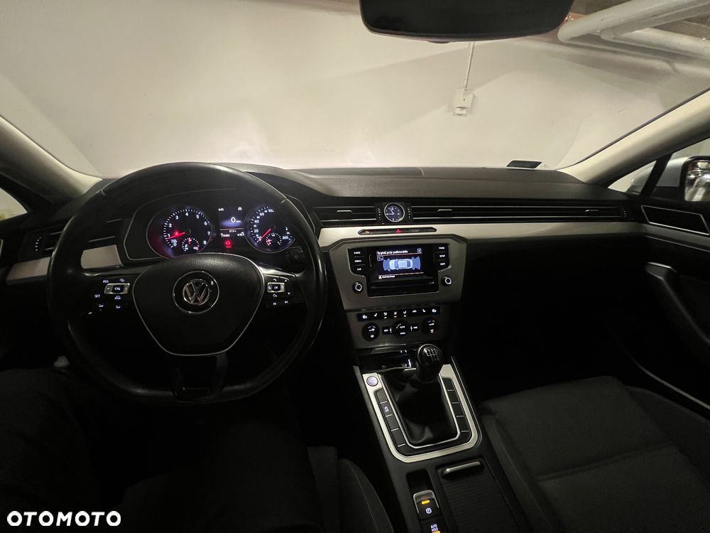 Volkswagen Passat 1.4 TSI BMT ACT Comfortline - 23