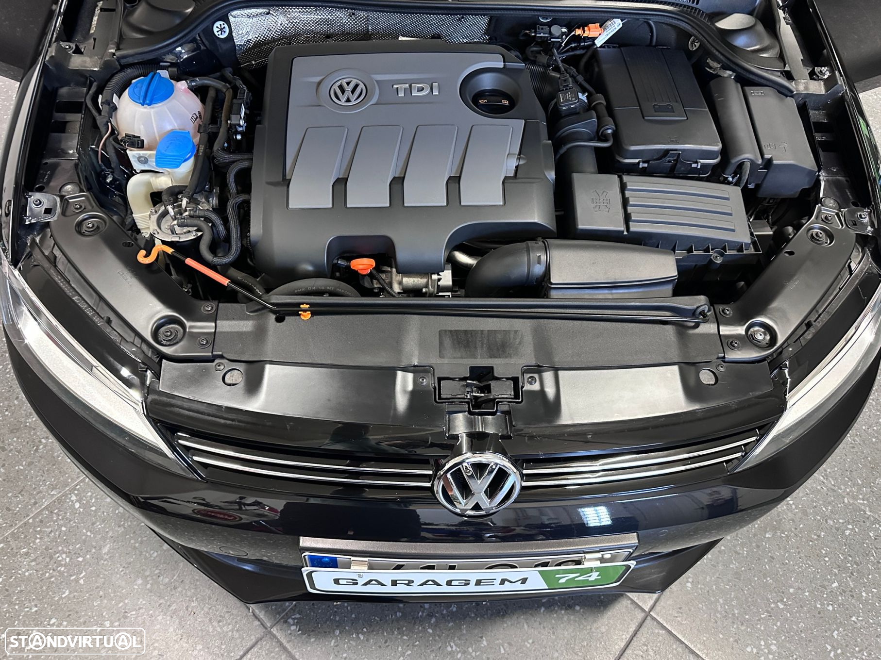 VW Jetta 1.6 TDi Confortline - 15