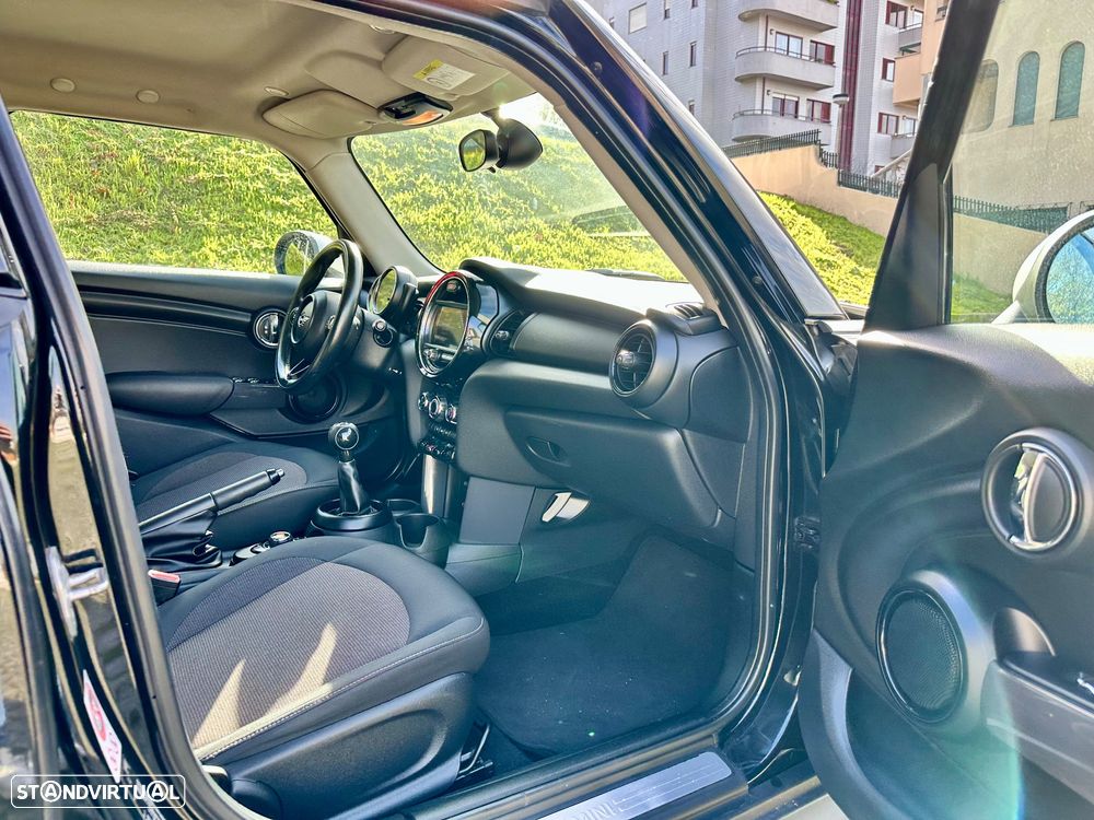 MINI 5 Portas One D - 34