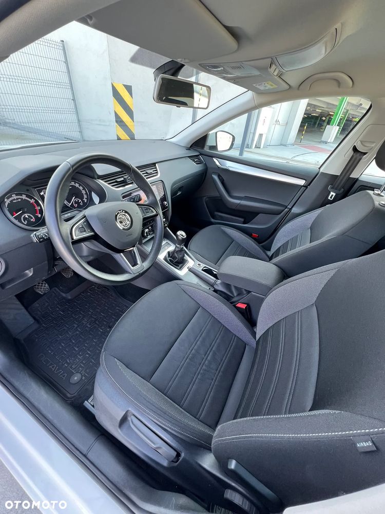 Skoda Octavia 1.5 TSI ACT Ambition - 11