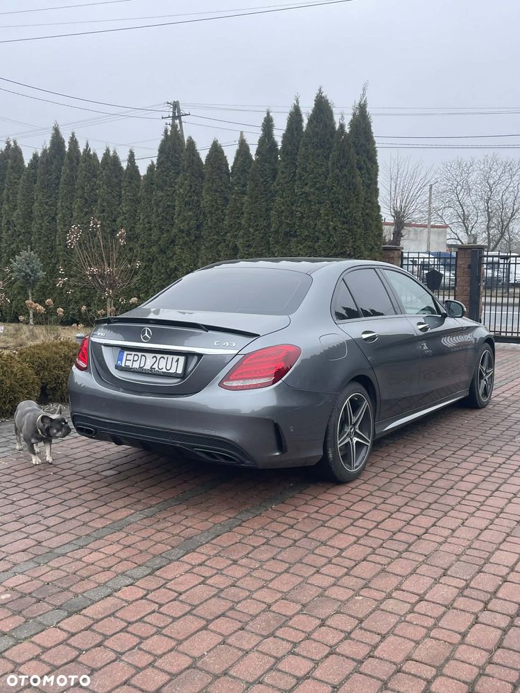 Mercedes-Benz Klasa C AMG 43 4Matic 9G-TRONIC - 19