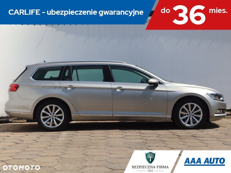 Volkswagen Passat Variant - 8