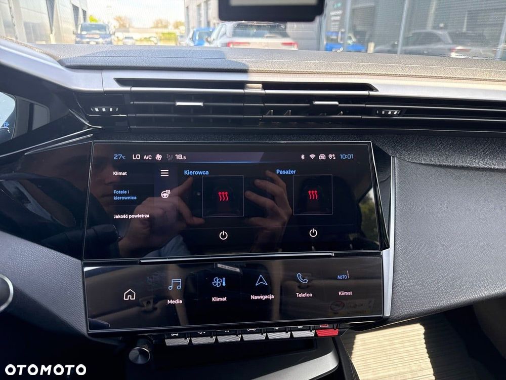 Peugeot 408 1.2 PureTech Allure Pack S&S EAT8 - 24