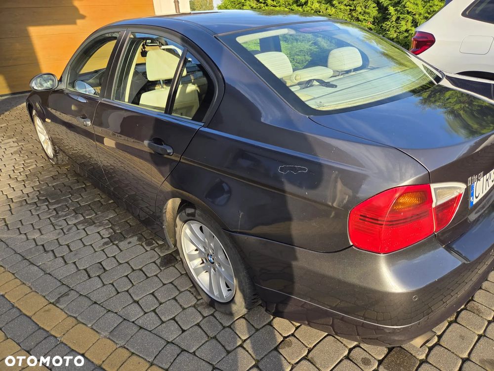 BMW Seria 3 320i - 7