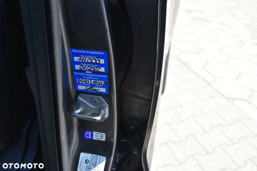 Ford Kuga 2.0 TDCi 4x4 Titanium - 27