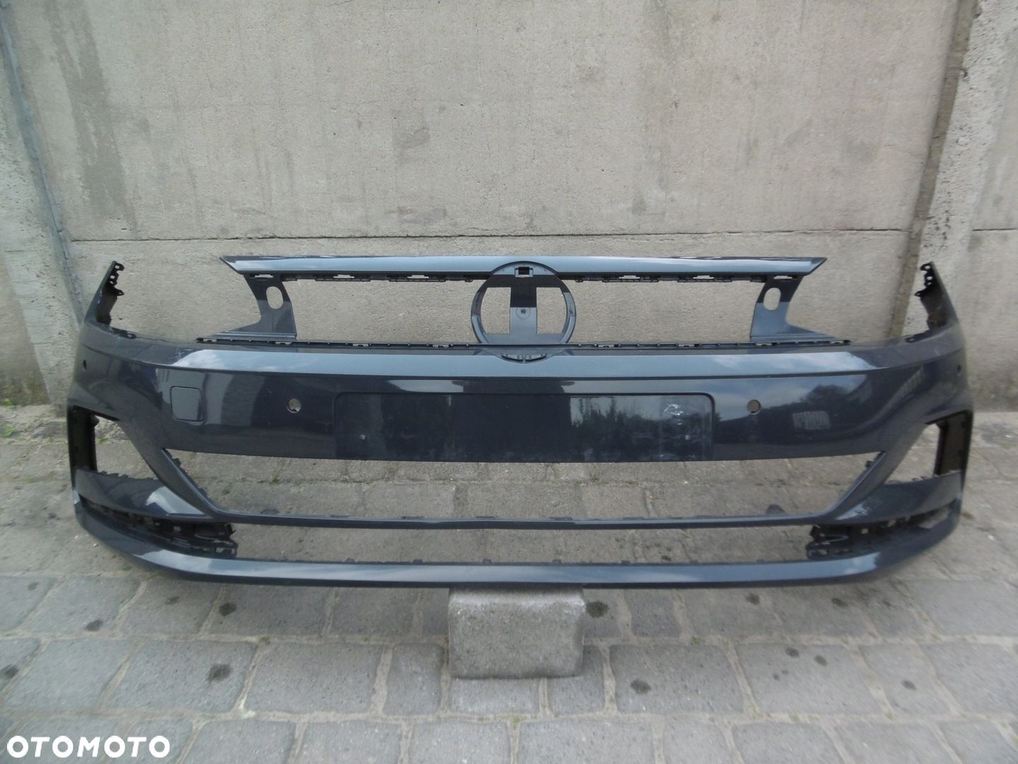 VW POLO 2G0 - zderzak przedni - 1