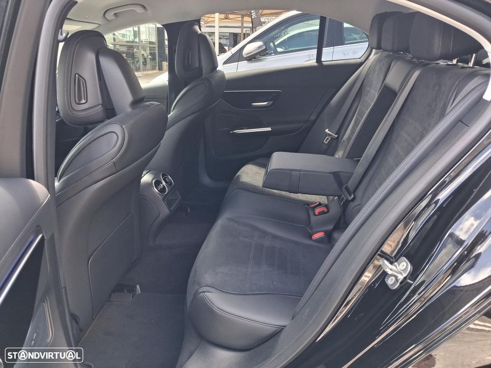 Mercedes-Benz C 300 d AMG Line - 12