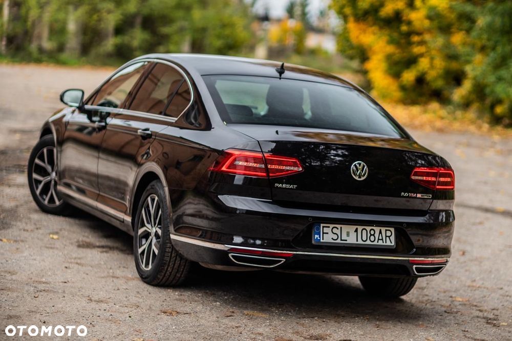 Volkswagen Passat 2.0 TDI Bi-Turbo BMT 4Mot Highline DSG - 17