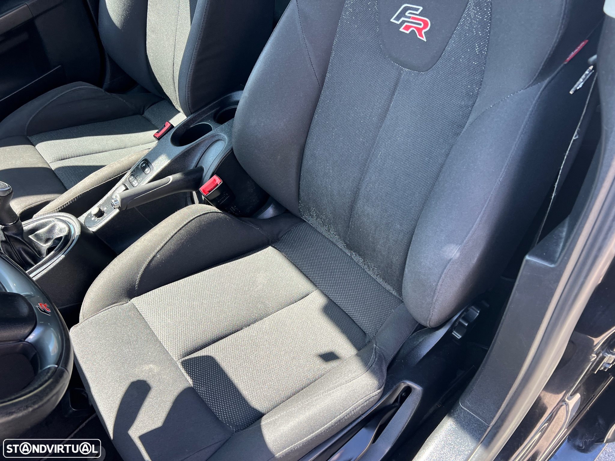 SEAT Leon 2.0 TDI FR 18 Tiago Monteiro - 32