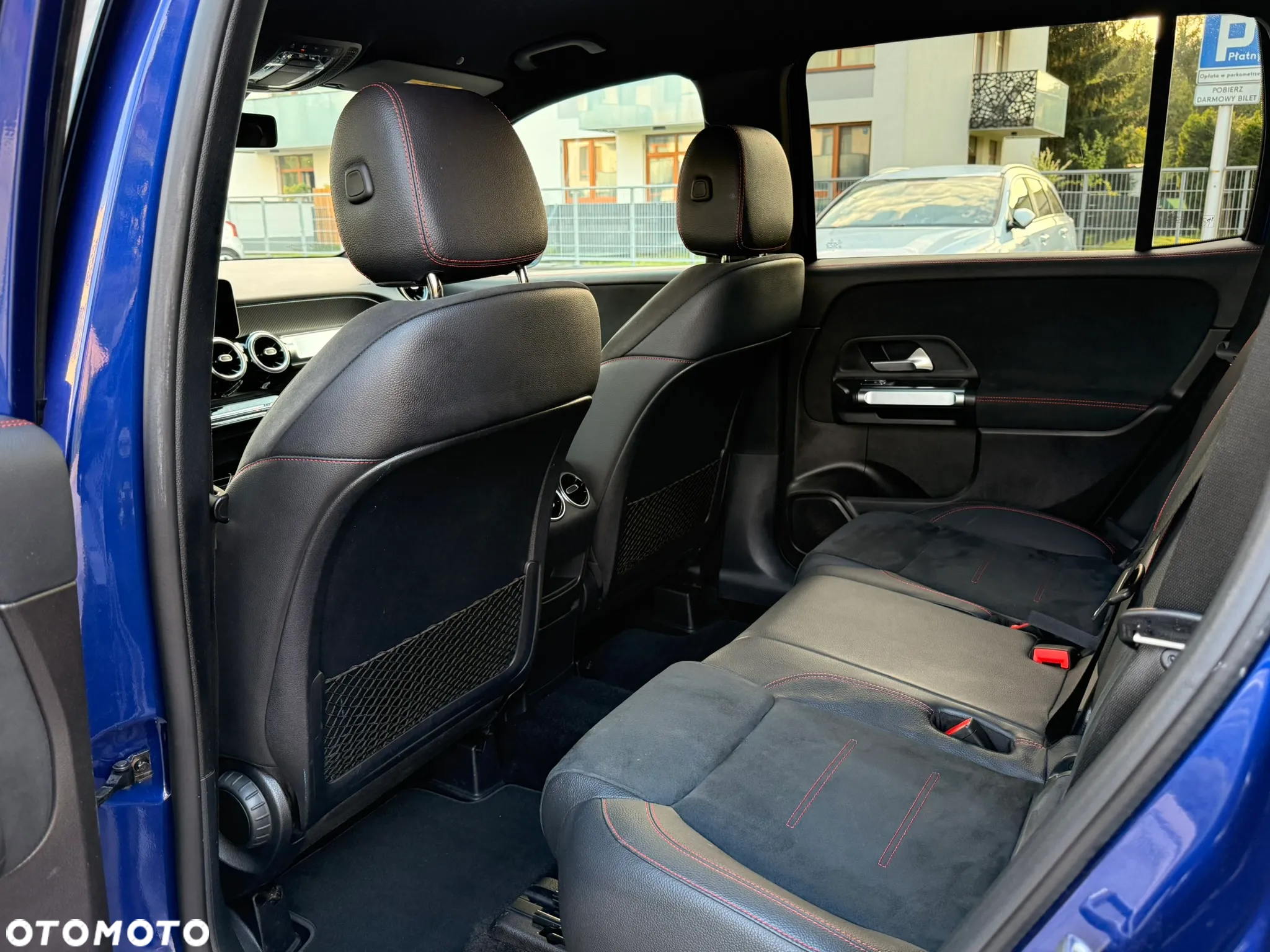 Mercedes-Benz GLB 200 d 4-Matic AMG Line 8G-DCT - 17