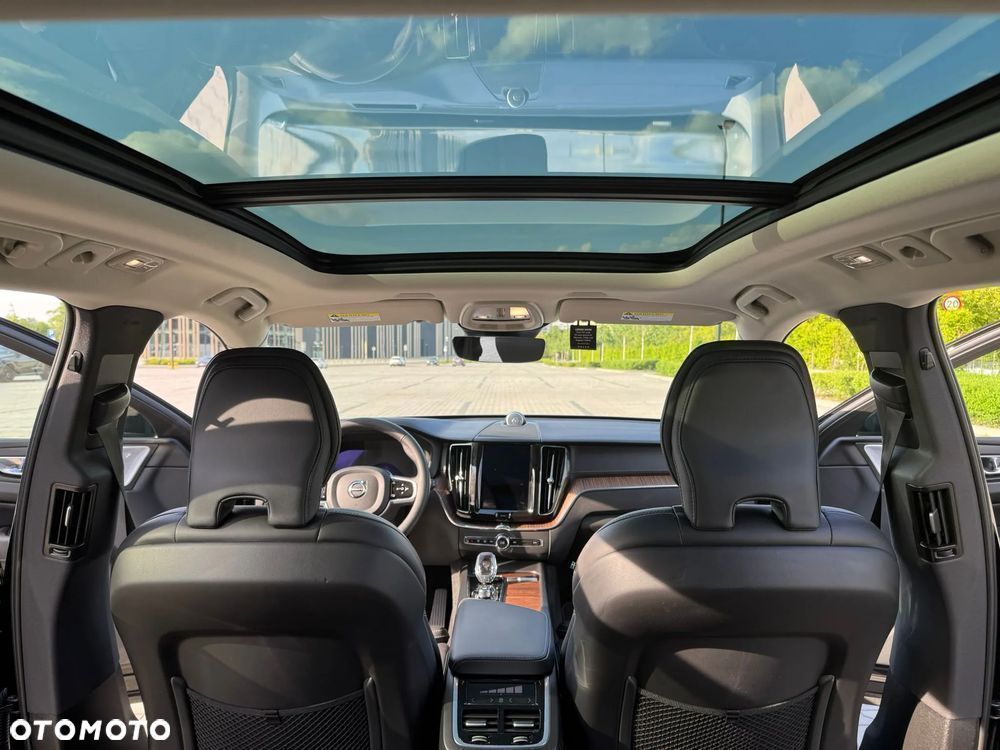 Volvo XC 60 B5 B AWD Ultimate Black Edition - 21