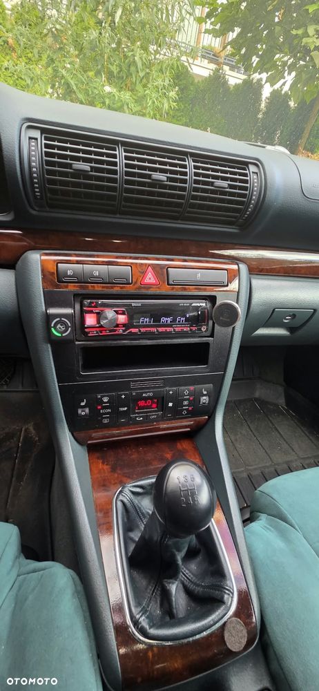 Audi A4 Limousine 1.8T - 16