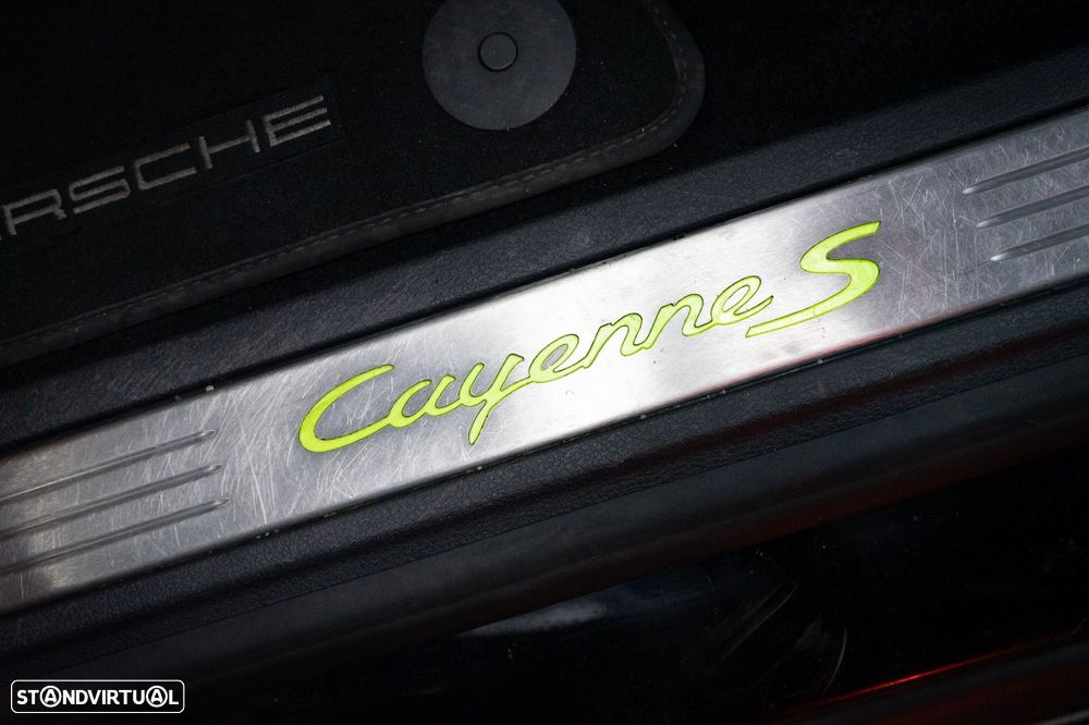 Porsche Cayenne S E-Hybrid Platinum Edition - 18