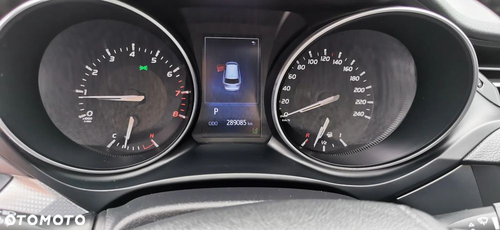 Toyota Avensis 2.0 Prestige MS - 19