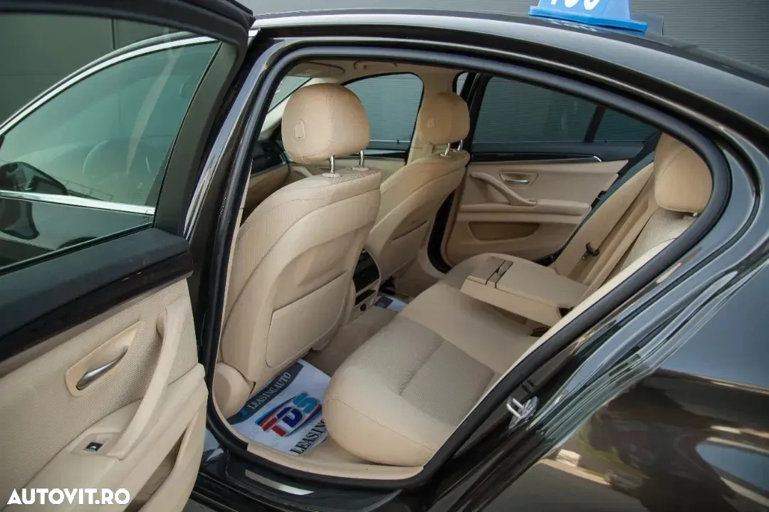 BMW Seria 5 520d AT - 12